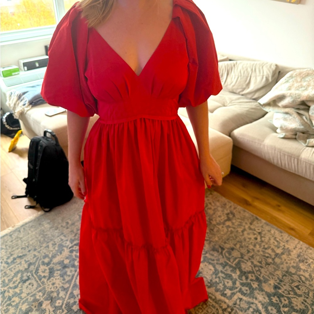 Hunter Bell Sylvie Dress, original price $645

Holiday dress! Wore 1x - pristine